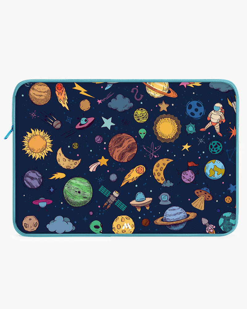 Space Frenzy MacBook / Laptop-Sleeve Mobile Case by CoverMeUp - Style 8
