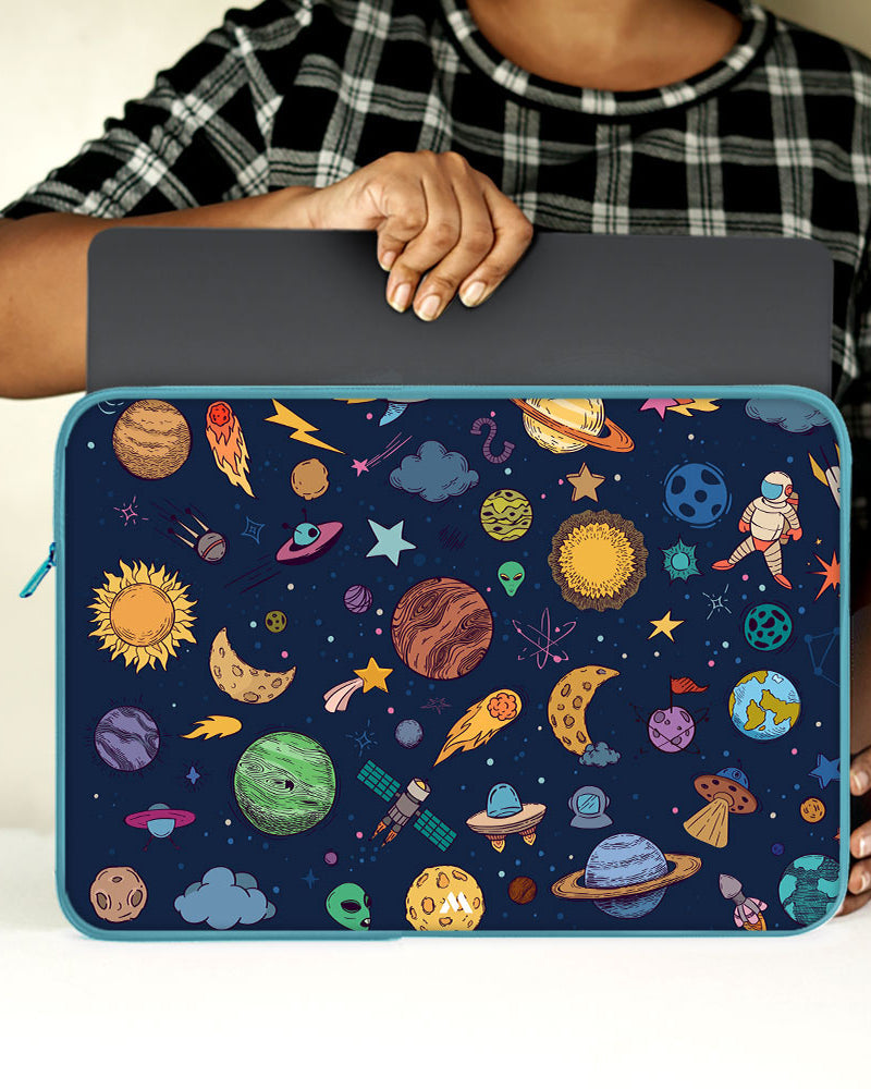 Space Frenzy MacBook / Laptop-Sleeve Mobile Case by CoverMeUp - Style 72