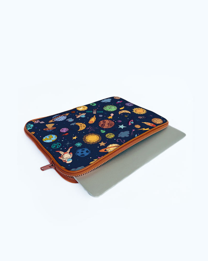 Space Frenzy MacBook / Laptop-Sleeve Mobile Case by CoverMeUp - Style 77