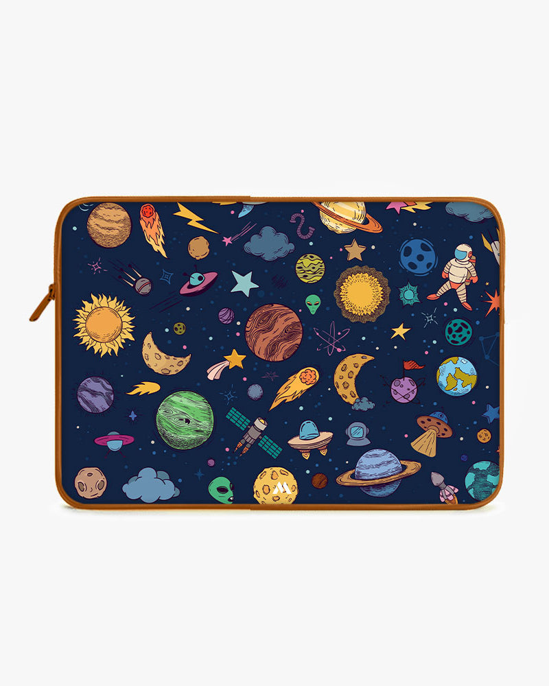 Space Frenzy MacBook / Laptop-Sleeve Mobile Case by CoverMeUp - Style 10