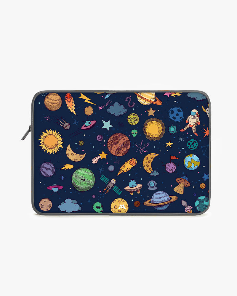 Space Frenzy MacBook / Laptop-Sleeve Mobile Case by CoverMeUp - Style 13