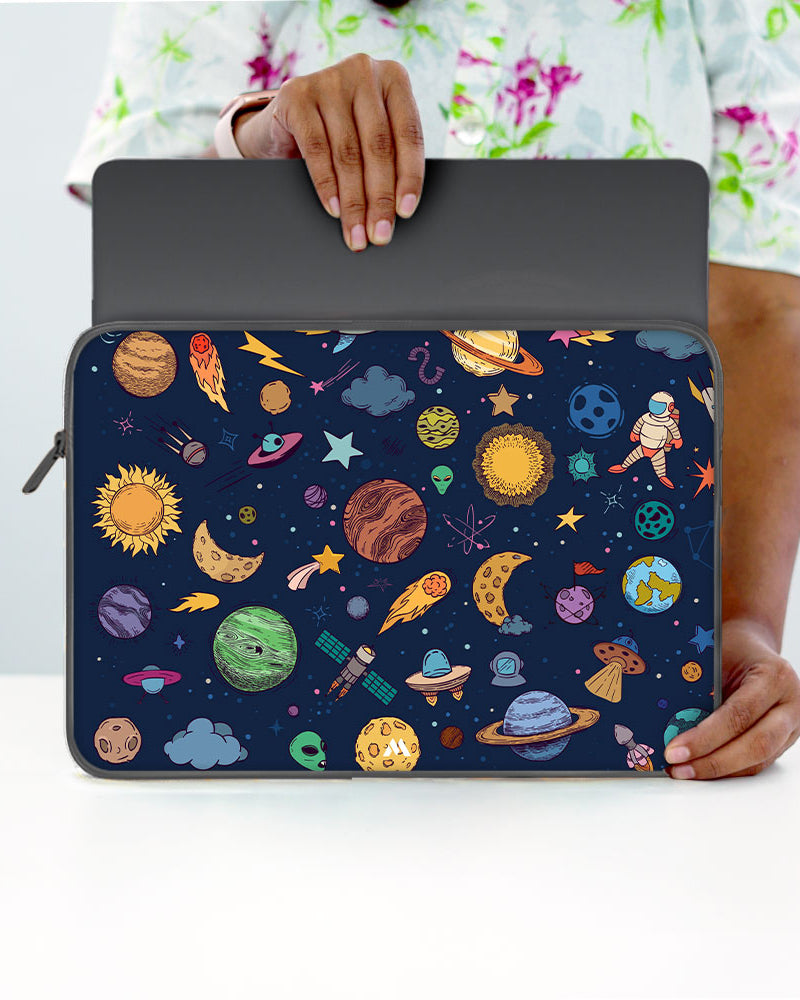 Space Frenzy MacBook / Laptop-Sleeve Mobile Case by CoverMeUp - Style 107