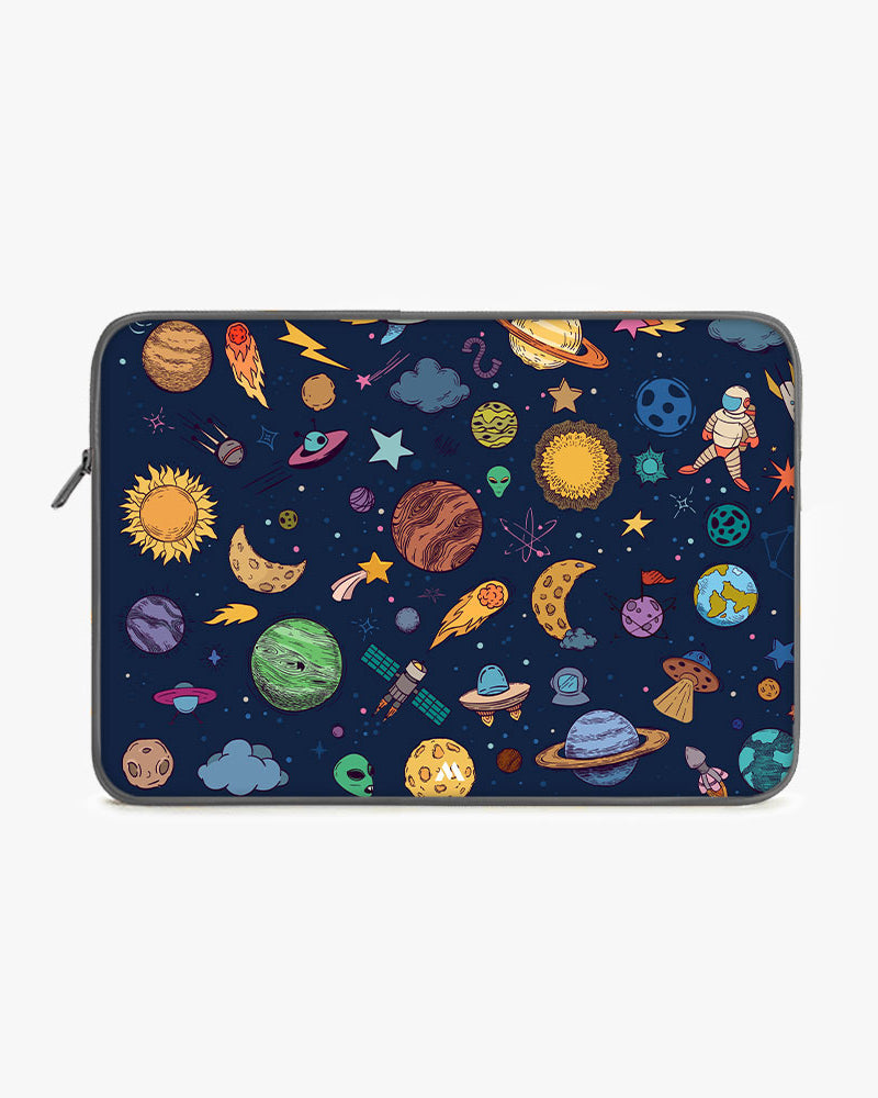 Space Frenzy MacBook / Laptop-Sleeve Mobile Case by CoverMeUp - Style 14