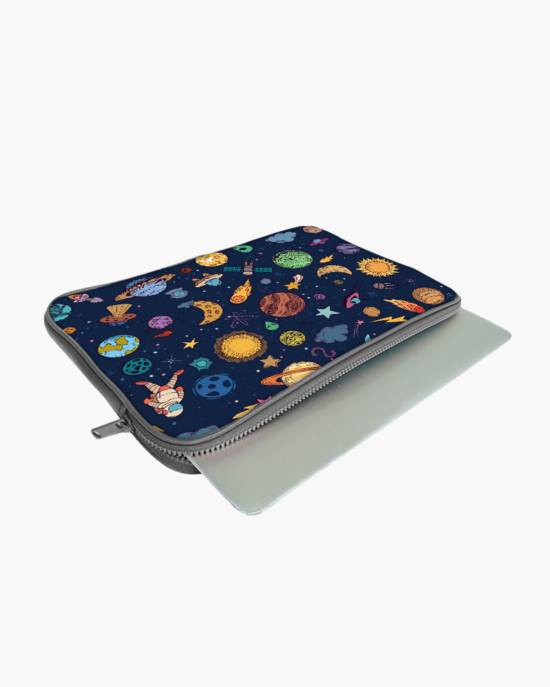Space Frenzy MacBook / Laptop-Sleeve Mobile Case by CoverMeUp - Style 126
