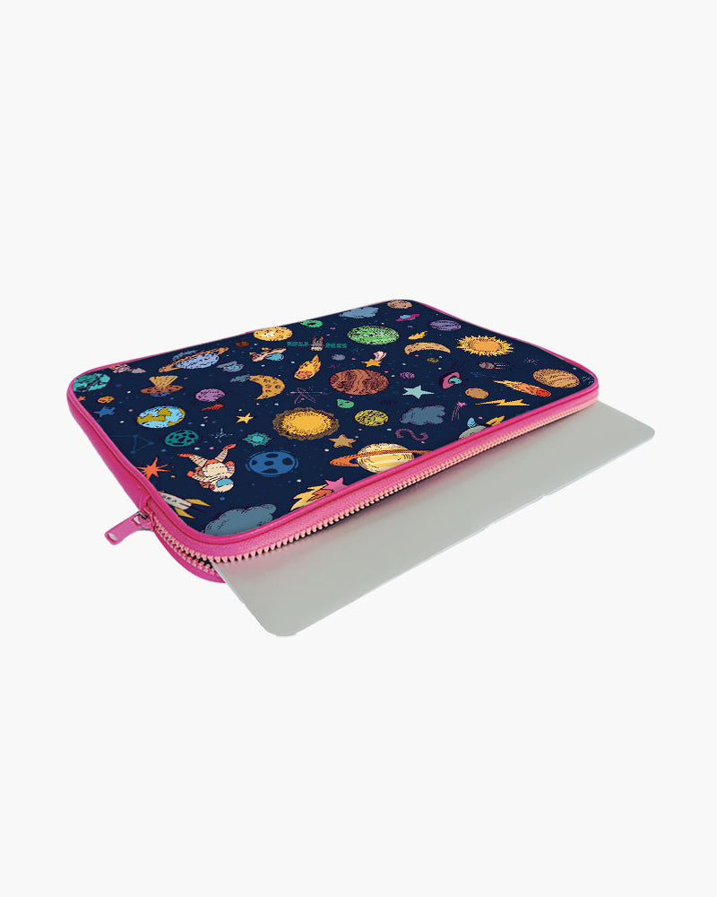 Space Frenzy MacBook / Laptop-Sleeve Mobile Case by CoverMeUp - Style 133