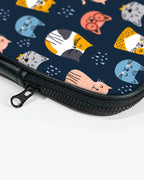 Kitty Galore MacBook / Laptop-Sleeve Mobile Case by CoverMeUp - Style 45