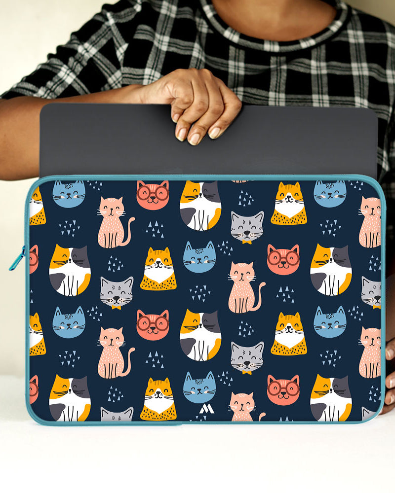 Kitty Galore MacBook / Laptop-Sleeve Mobile Case by CoverMeUp - Style 72