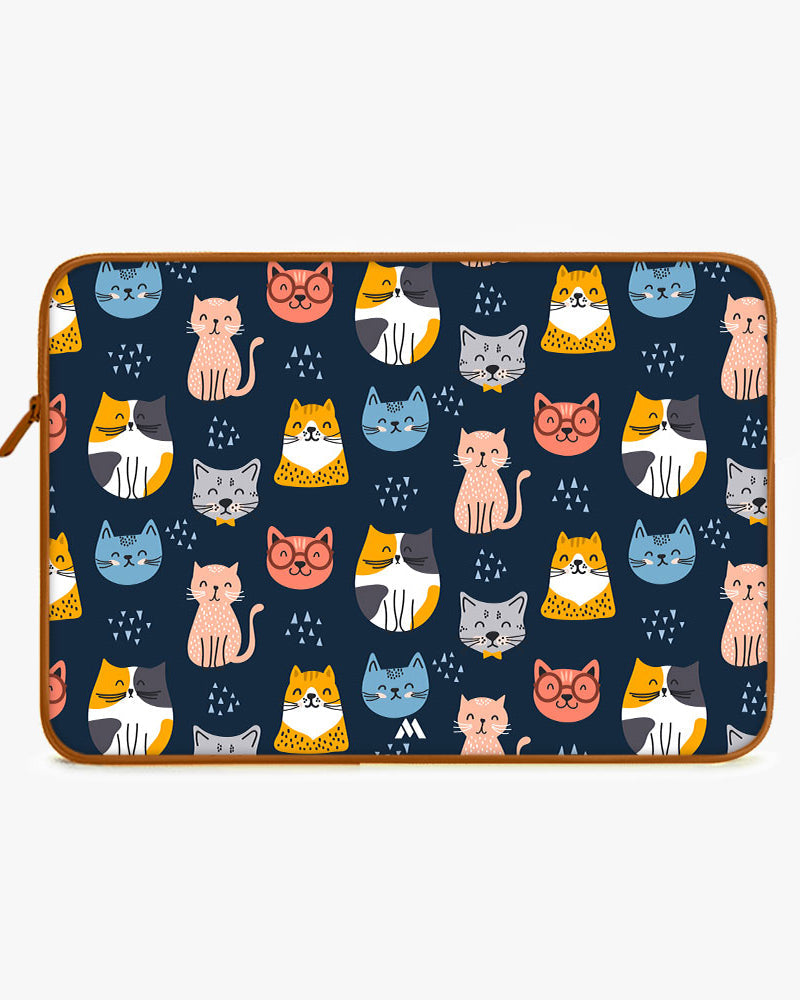 Kitty Galore MacBook / Laptop-Sleeve Mobile Case by CoverMeUp - Style 97