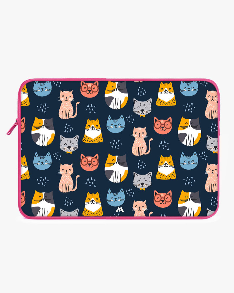 Kitty Galore MacBook / Laptop-Sleeve Mobile Case by CoverMeUp - Style 146
