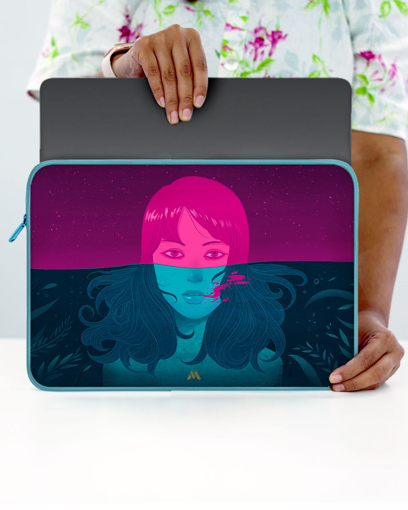 Under the Surface MacBook / Laptop-Sleeve Mobile Case by CoverMeUp - Style 71