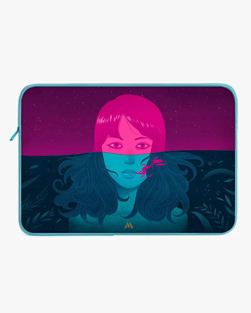 Under the Surface MacBook / Laptop-Sleeve Mobile Case by CoverMeUp - Style 11