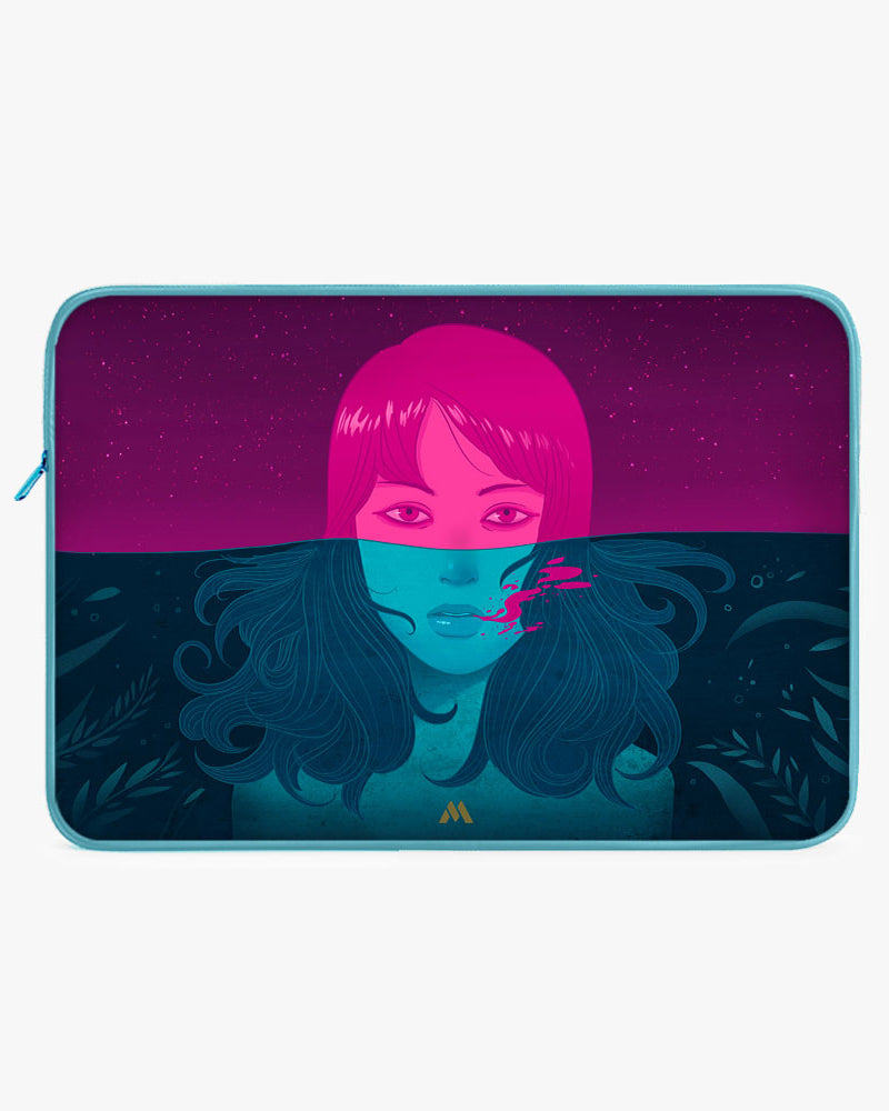 Under the Surface MacBook / Laptop-Sleeve Mobile Case by CoverMeUp - Style 89