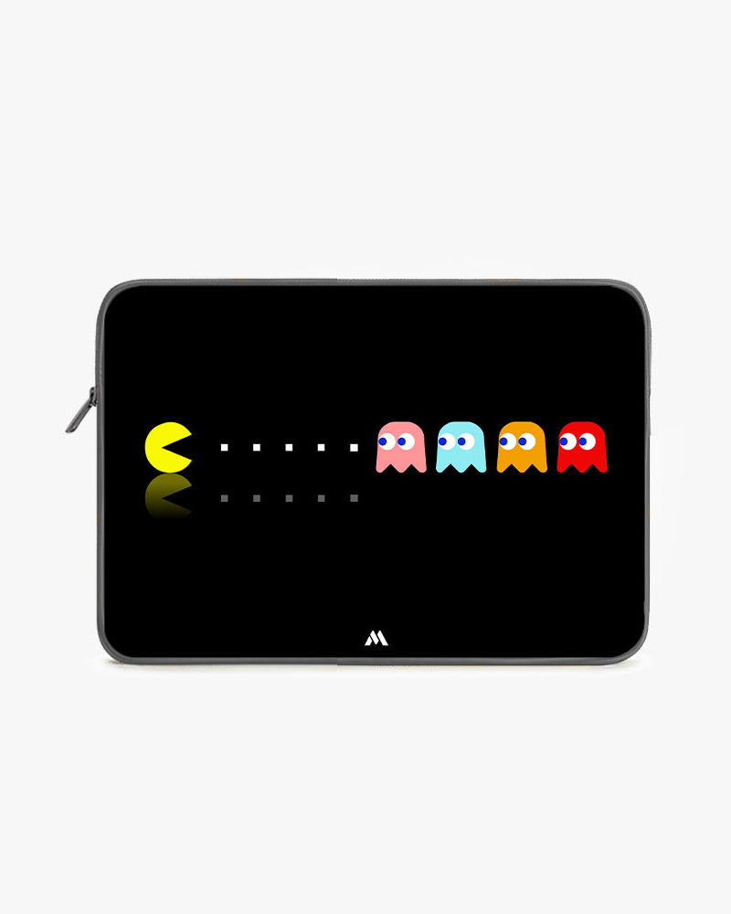 Pacman MacBook / Laptop-Sleeve Mobile Case by CoverMeUp - Style 9