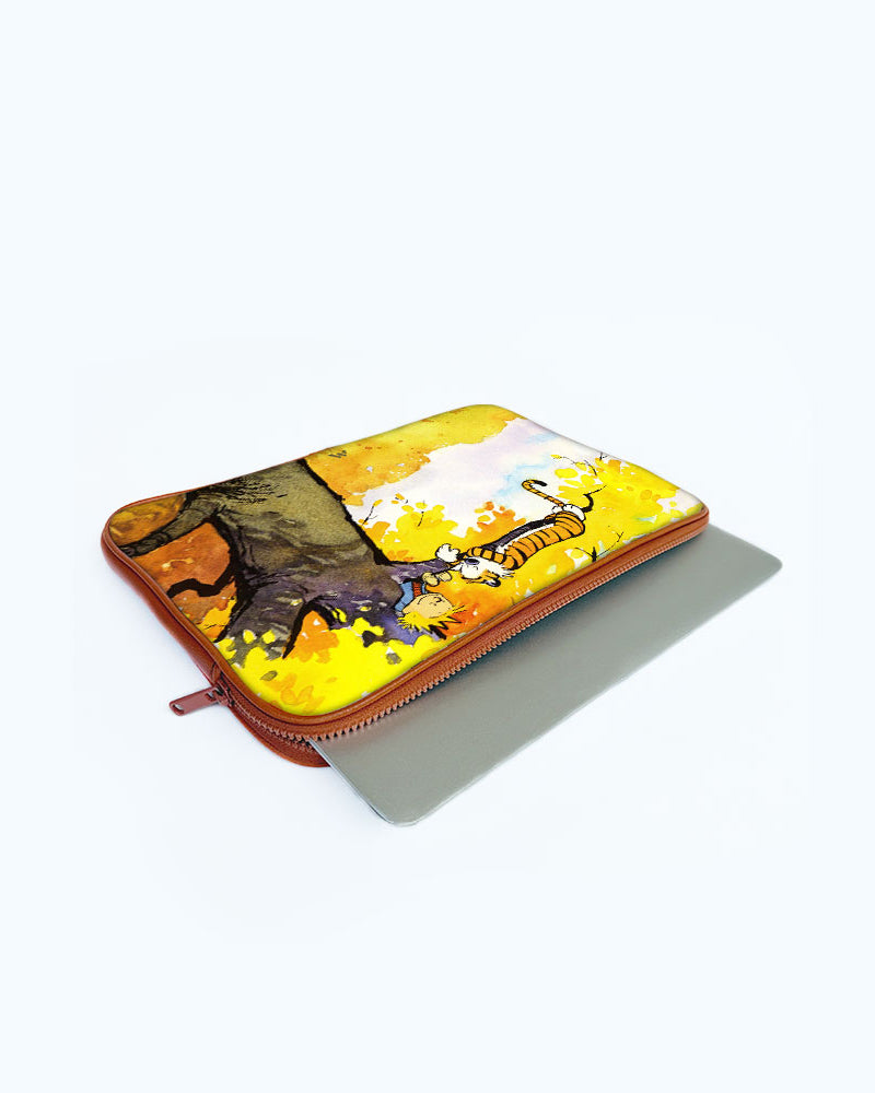 Calvin Hobbes Idyllic Life MacBook / Laptop-Sleeve Mobile Case by CoverMeUp - Style 13