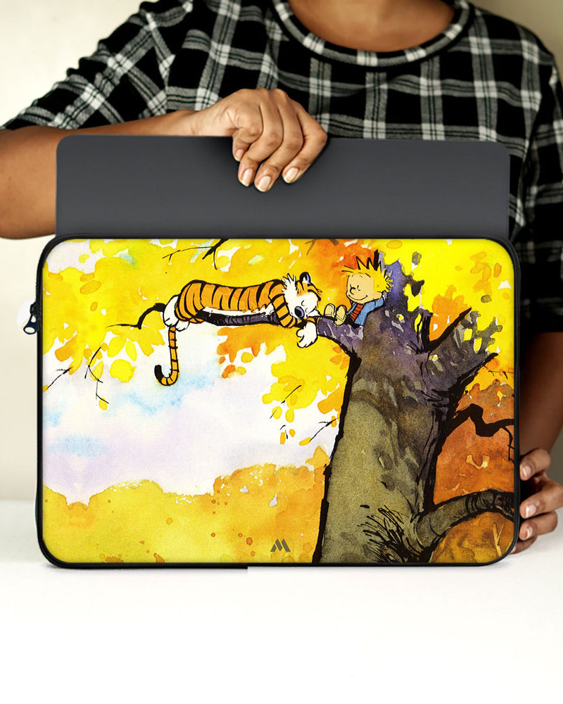 Calvin Hobbes Idyllic Life MacBook / Laptop-Sleeve Mobile Case by CoverMeUp - Style 64
