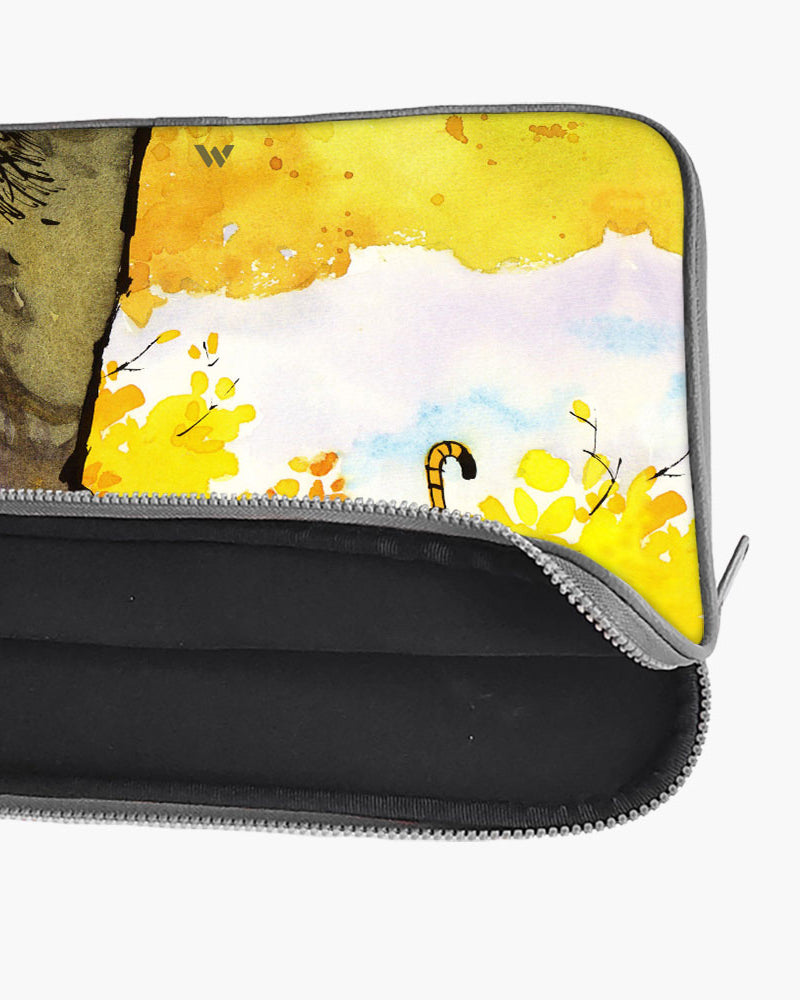 Calvin Hobbes Idyllic Life MacBook / Laptop-Sleeve Mobile Case by CoverMeUp - Style 91