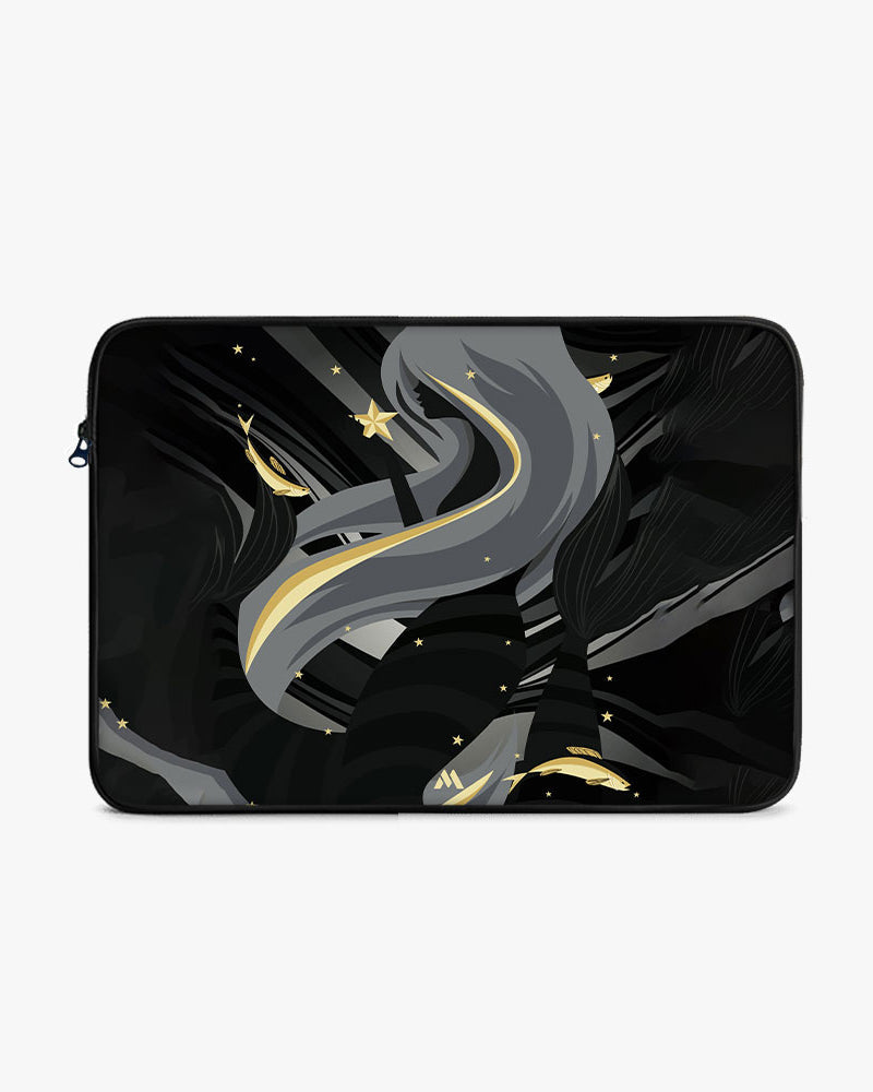 Lady Sunset MacBook / Laptop-Sleeve Mobile Case by CoverMeUp - Style 6