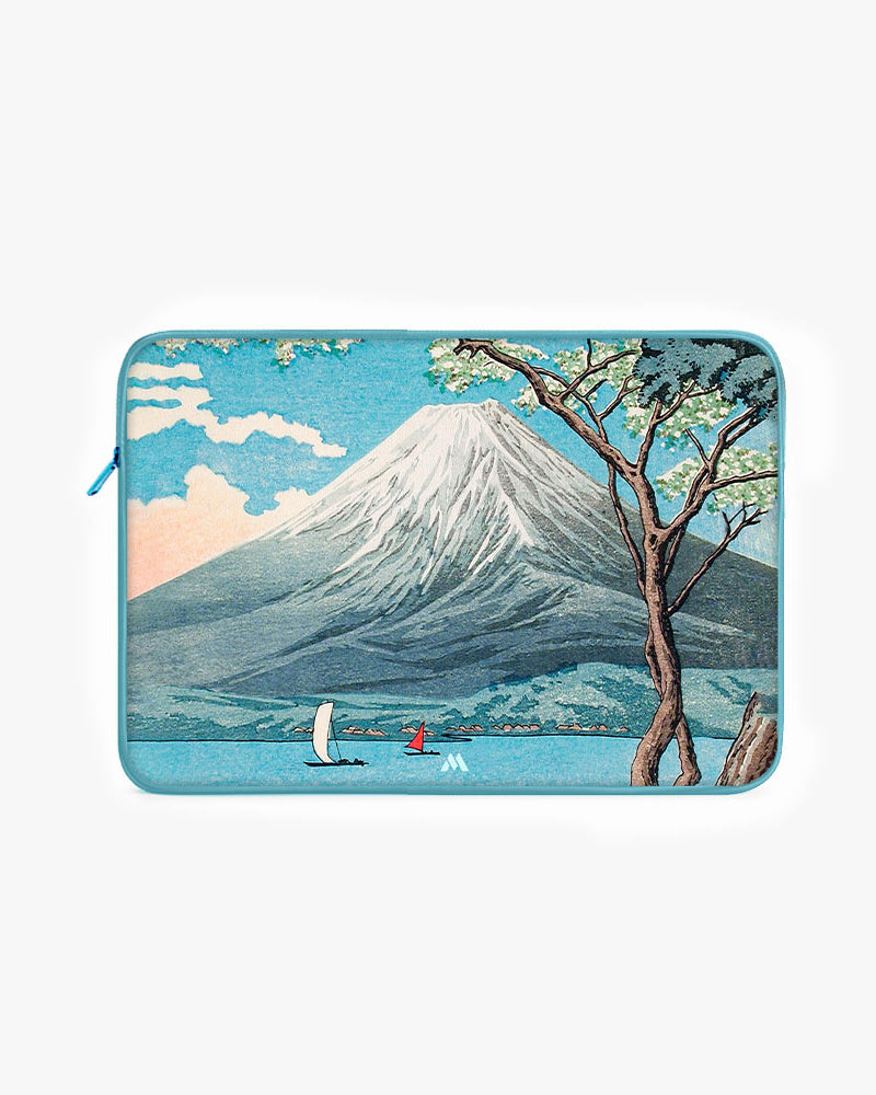Mount Fuji from Lake Yamanaka [Hiroaki Takahashi] MacBook / Laptop-Sleeve Mobile Case by CoverMeUp