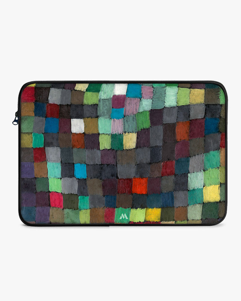 May Picture [Paul Klee] MacBook / Laptop-Sleeve Mobile Case by CoverMeUp - Style 3