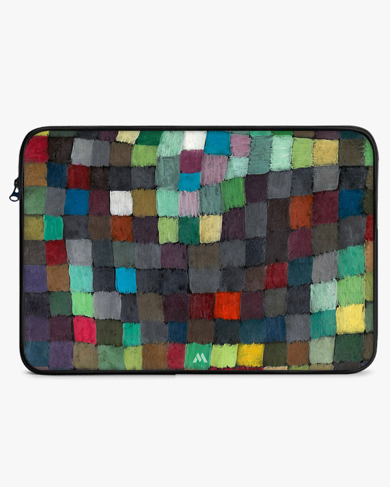 May Picture [Paul Klee] MacBook / Laptop-Sleeve Mobile Case by CoverMeUp - Style 4