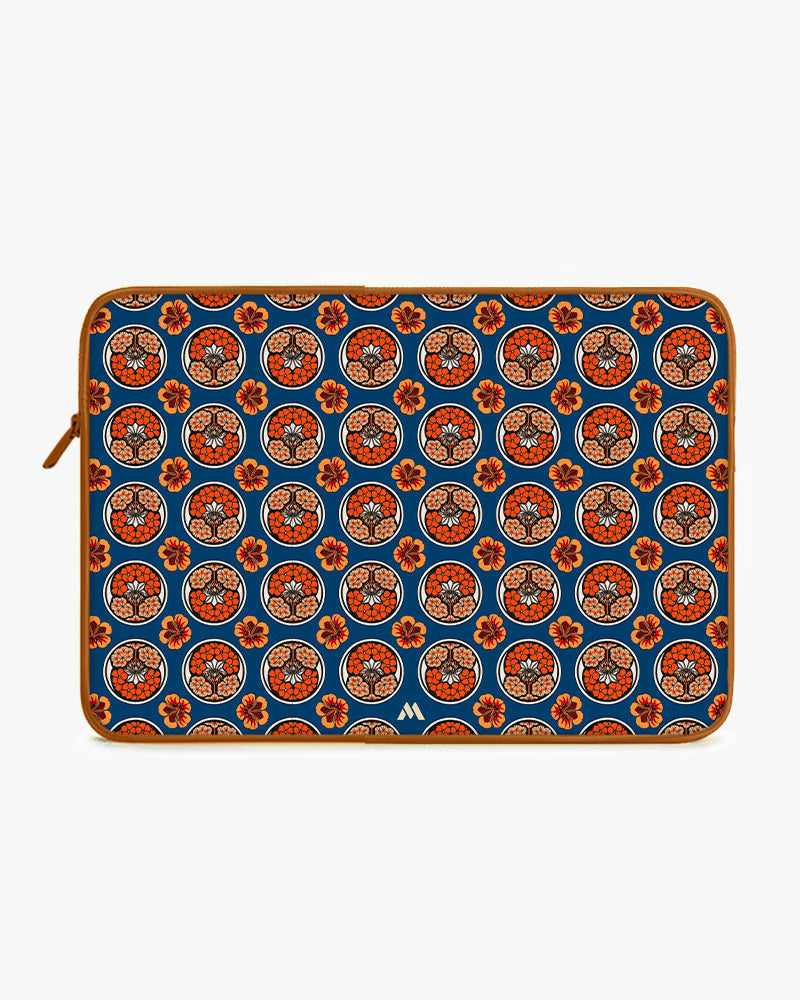 East-Indian Cherries [Julie de Graag] MacBook / Laptop-Sleeve Mobile Case by CoverMeUp - Style 2