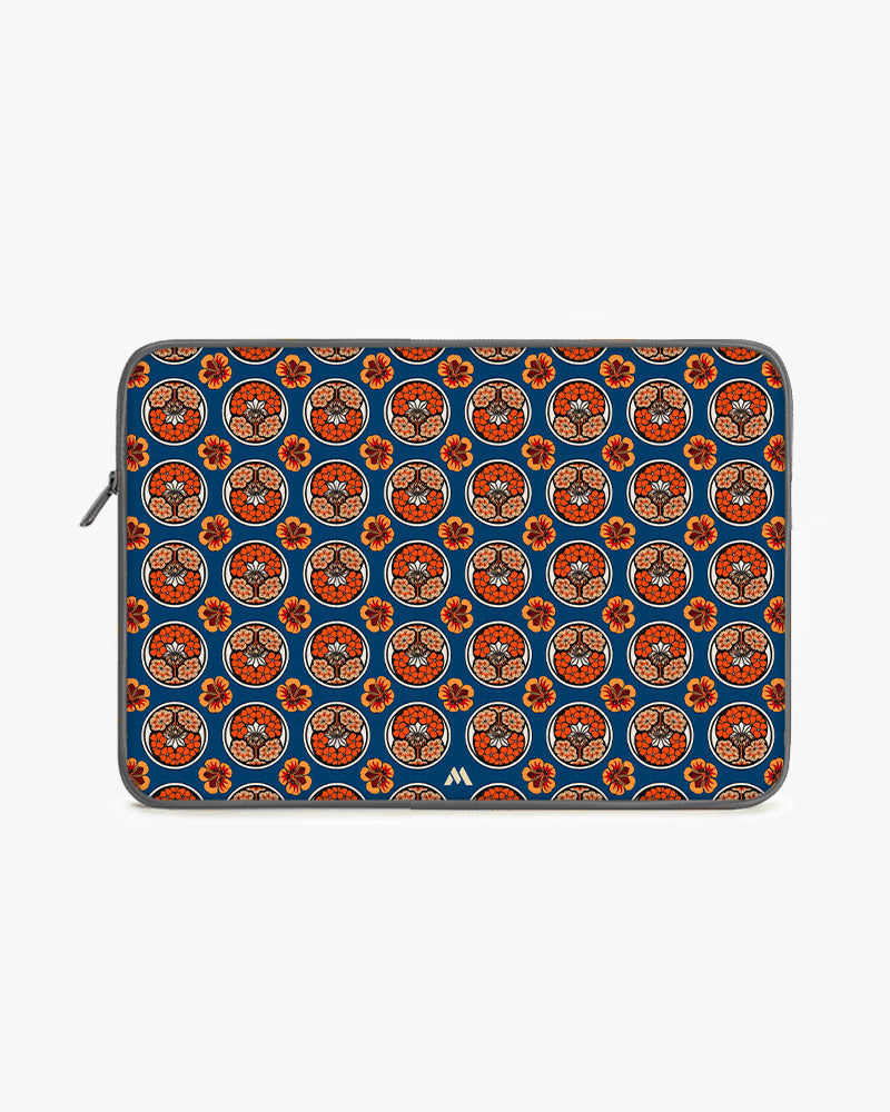 East-Indian Cherries [Julie de Graag] MacBook / Laptop-Sleeve Mobile Case by CoverMeUp - Style 9