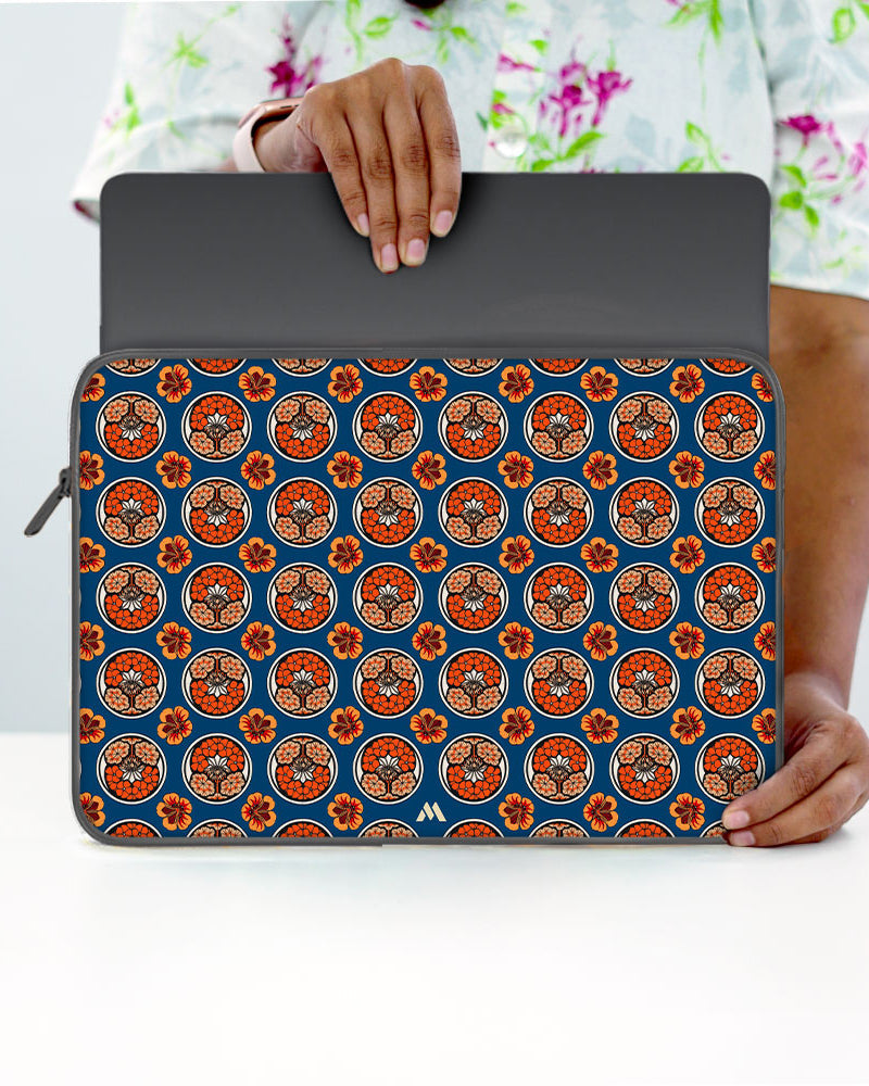 East-Indian Cherries [Julie de Graag] MacBook / Laptop-Sleeve Mobile Case by CoverMeUp - Style 75