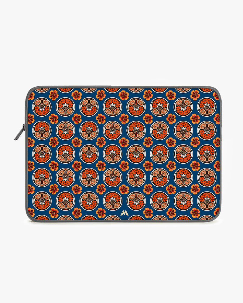East-Indian Cherries [Julie de Graag] MacBook / Laptop-Sleeve Mobile Case by CoverMeUp - Style 10