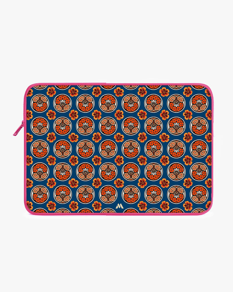 East-Indian Cherries [Julie de Graag] MacBook / Laptop-Sleeve Mobile Case by CoverMeUp - Style 14