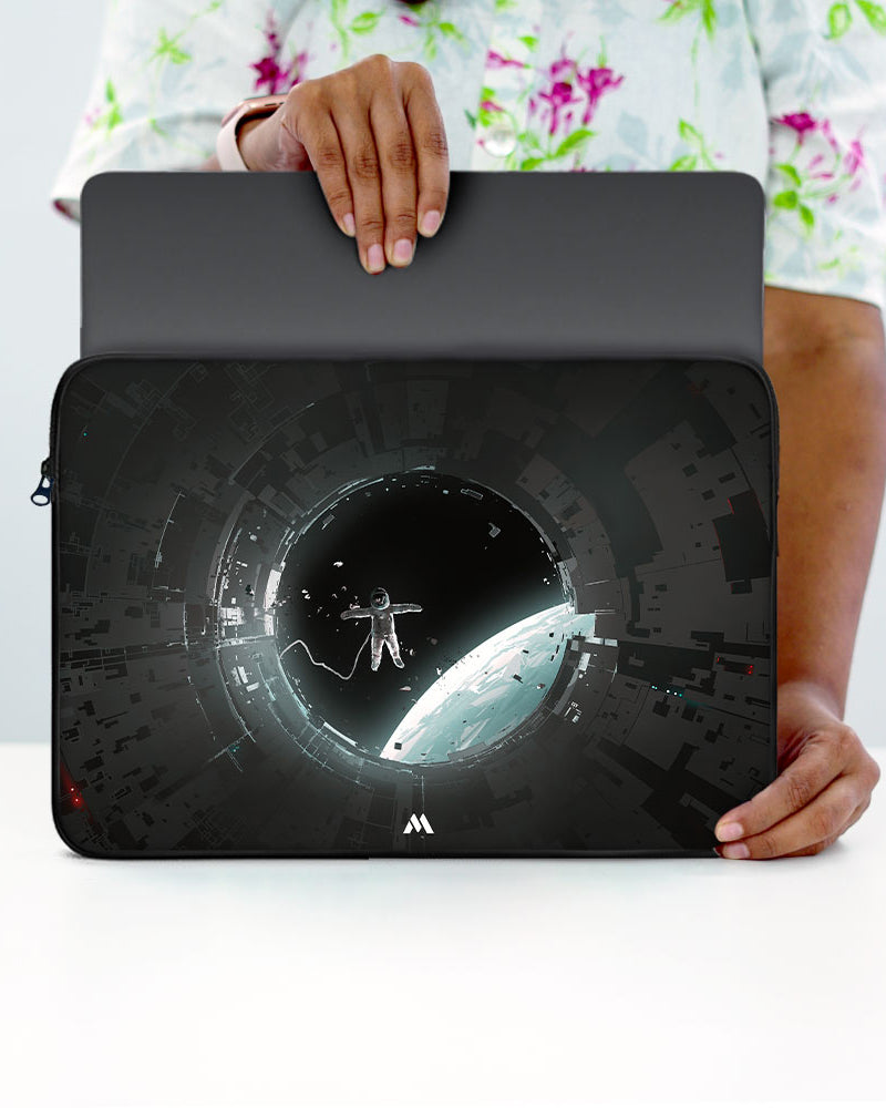 Through The Airlock MacBook / Laptop-Sleeve Mobile Case by CoverMeUp - Style 11