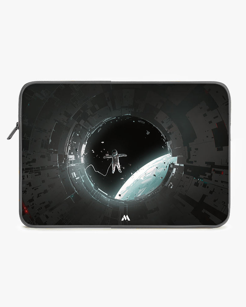 Through The Airlock MacBook / Laptop-Sleeve Mobile Case by CoverMeUp - Style 50