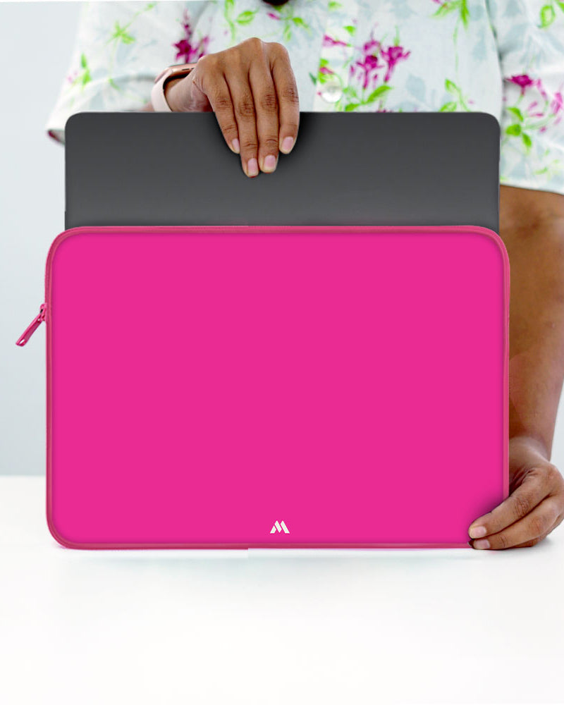 Bubble Gummers MacBook / Laptop-Sleeve Mobile Case by CoverMeUp - Style 39