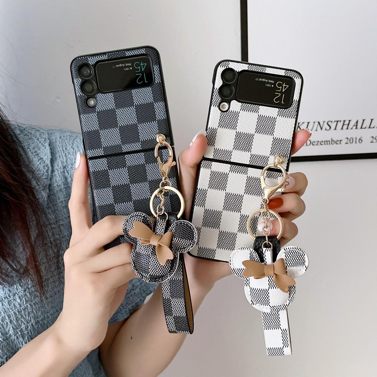 Luxury Leather Texture Flip 4 Case with Keychain – Stylish Protection for Samsung Galaxy Z Flip 4