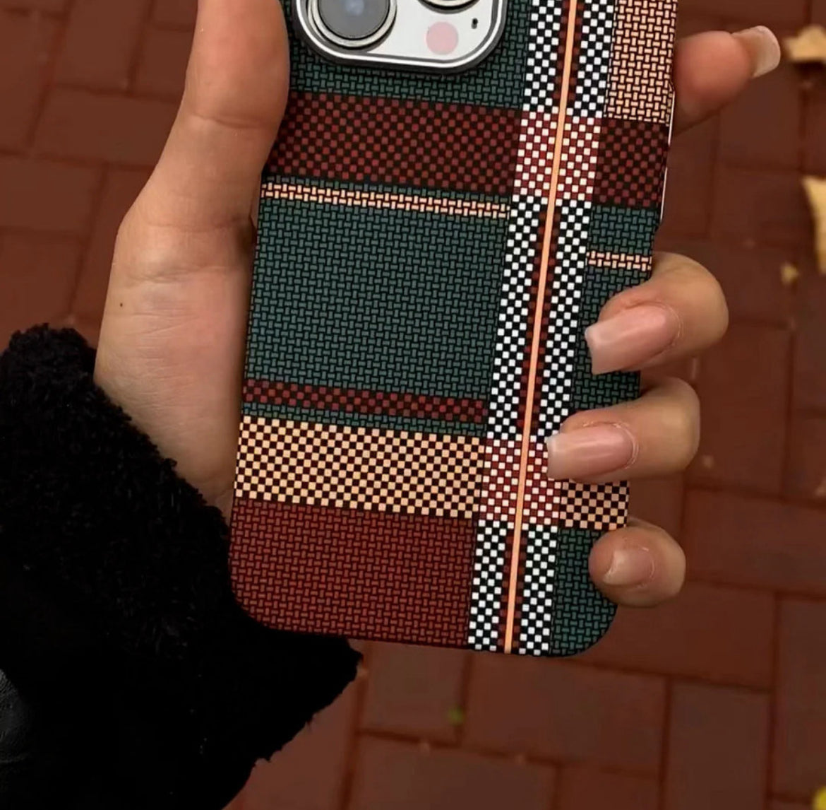 Luxury Matrix Armor Carbon Fiber Case
