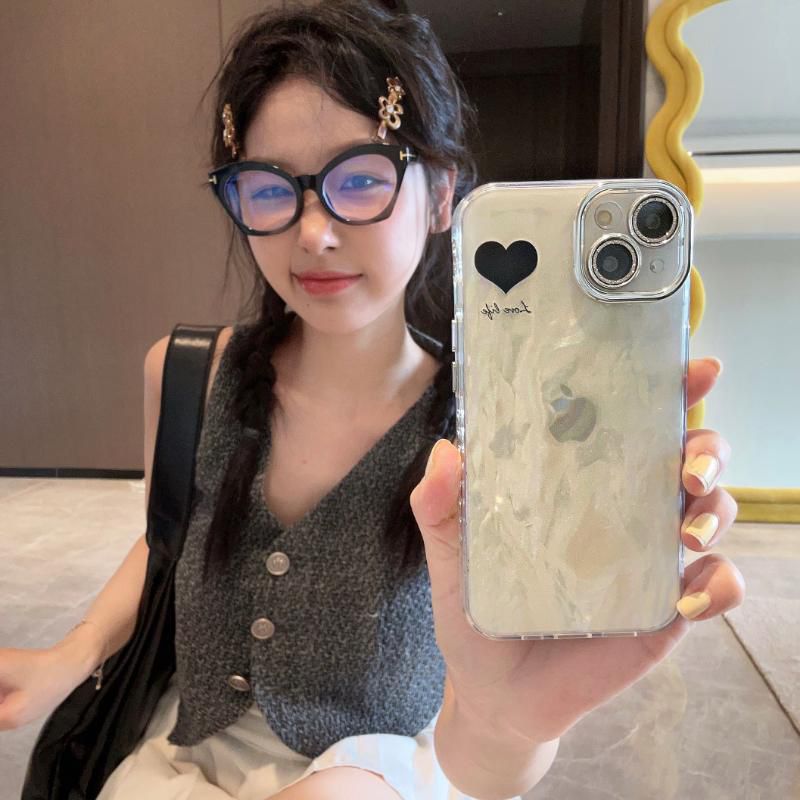 Pearlescent Heart iPhone Case – Iridescent Protective Cover (Red & Black Heart)