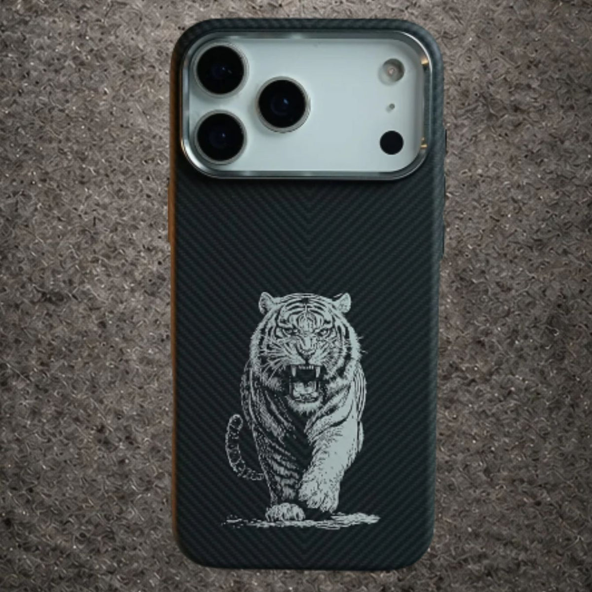 Luxo Carbon Texture Animal Series Magsafe