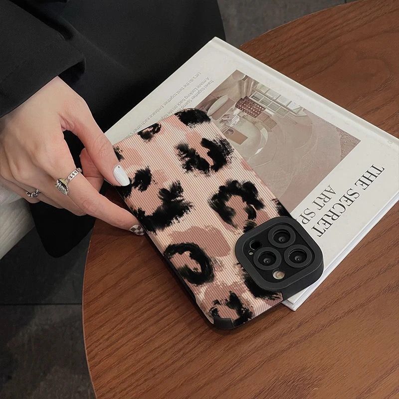 Protective Apple iPhone Back Cover - Brown Leopard iPhone Textured Silicone Cases - Style 3