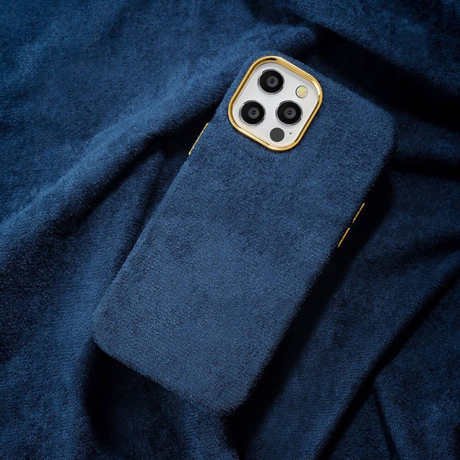 Protective Apple iPhone Back Cover - Luxury Winter Fabric Custom Initial Golden Metal iPhone Soft Case - Style 6