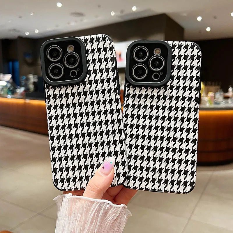 Protective Apple iPhone Back Cover - Black White Fashion Stripes iPhone Soft Textured Silicone Case - Style 2