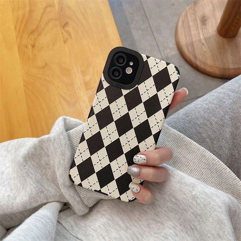 Protective Apple iPhone Back Cover - B/W Checks Geometric iPhone Textured Silicone Case - Style 3