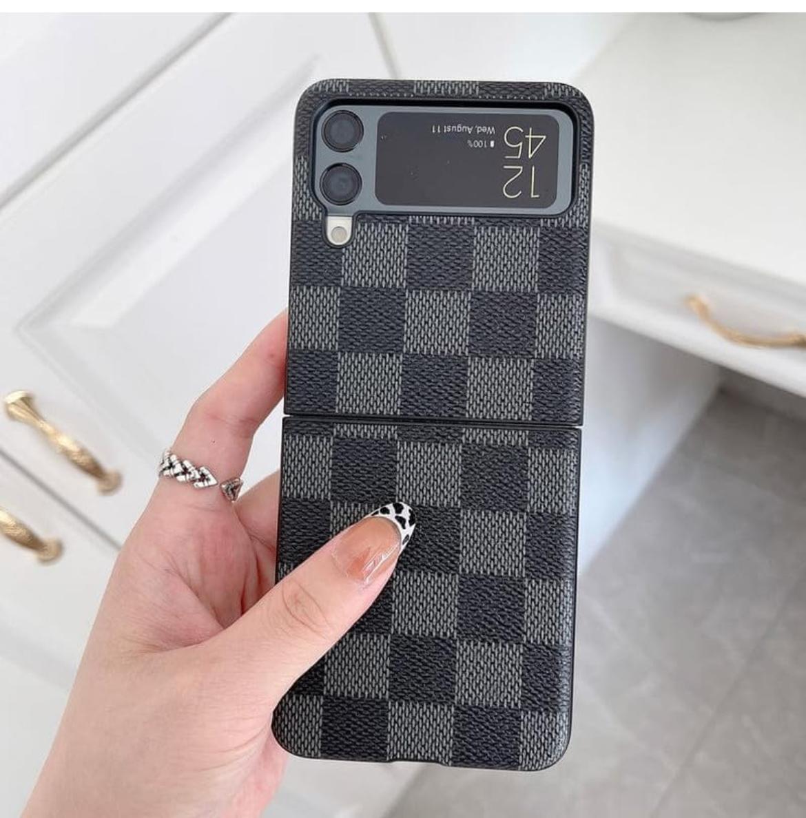 Luxury Leather Texture Flip 4 Case with Keychain – Stylish Protection for Samsung Galaxy Z Flip 4