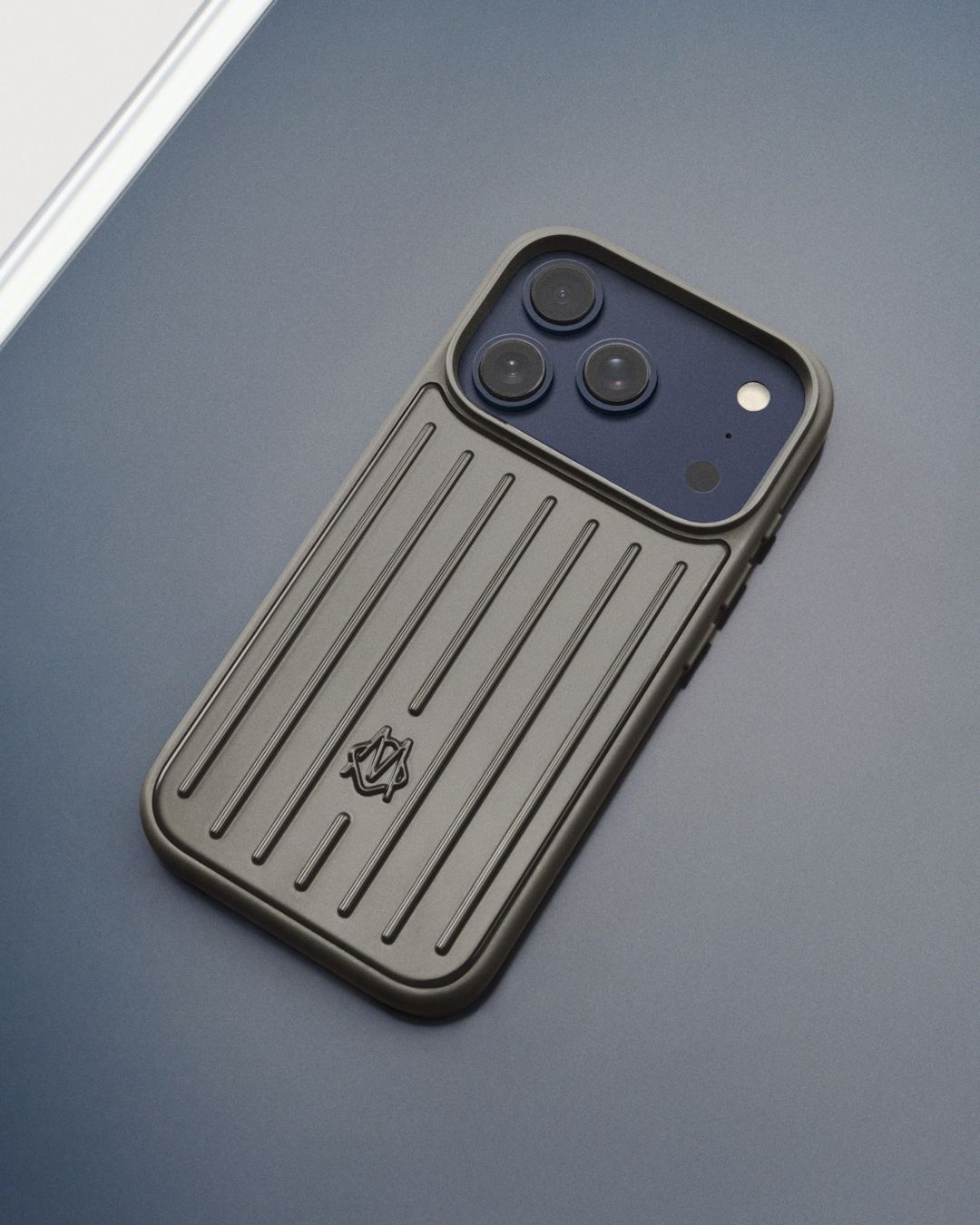 Aluminium Phone Case for iPhone 17 Pro Max (Grey)