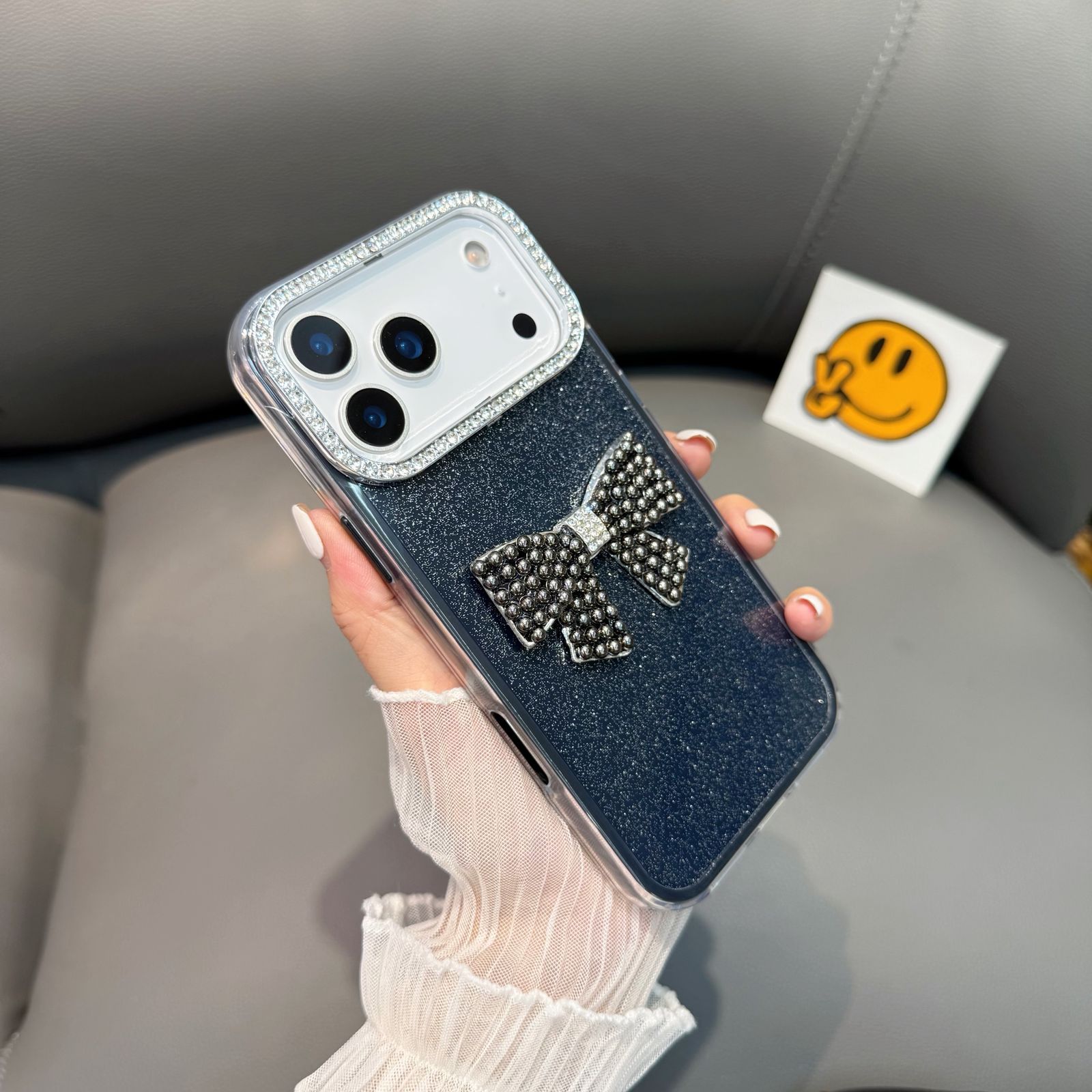 BowÉlite Glitter iPhone 17 Series Case