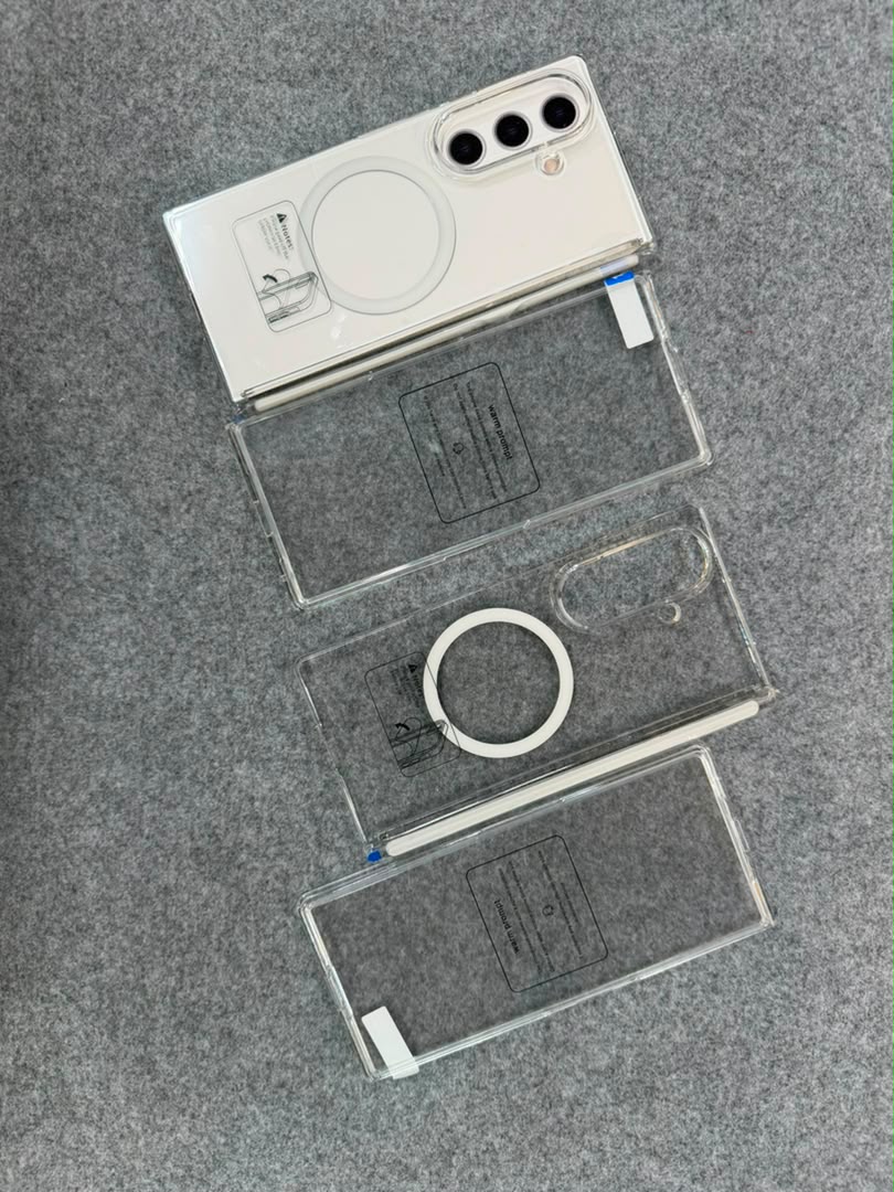 Samsung Galaxy Z Fold 8 Series Anti Yellow Crystal Clear Magsafe Case