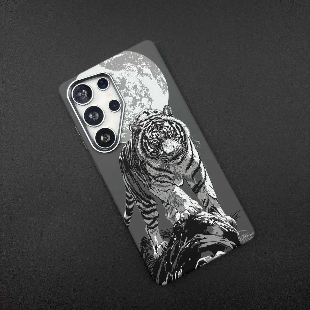Luxo Carbon Texture Animal Series Magsafe