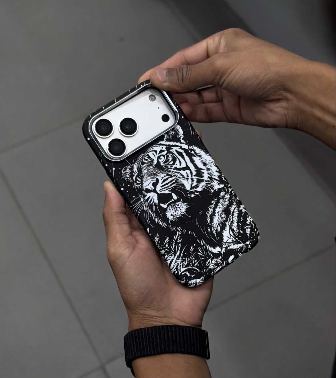 Luxo Carbon Texture Animal Series Magsafe