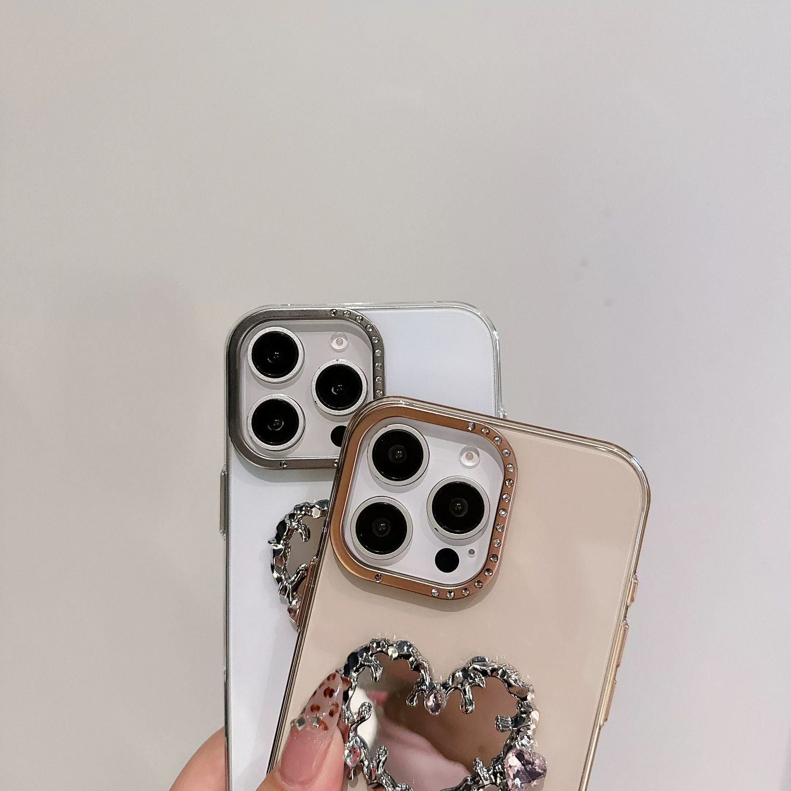 Luxury Heart Mirror iPhone Case with Rhinestone Accents – Shockproof & Stylish