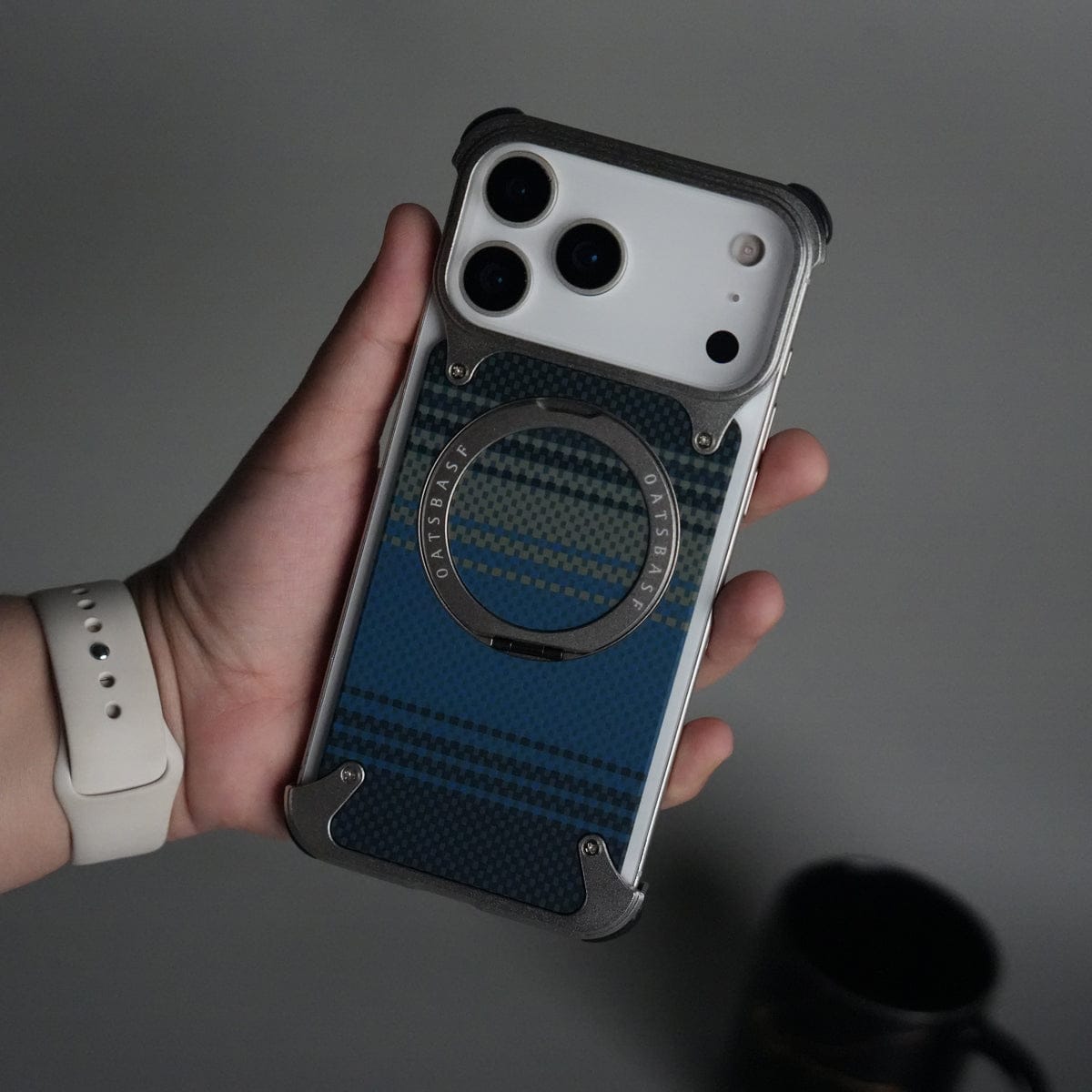 iPhone 17 Series Kevlar Fiber Texture Frameless Metal Kickstand Case