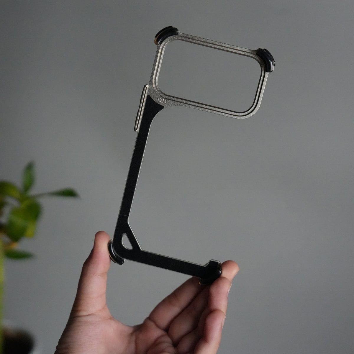 iPhone 17 Pro max 9-Shaped Frameless Metal Bumper Case with Hidden Lens Stand | Shockproof Aviation-Grade Alloy Frame
