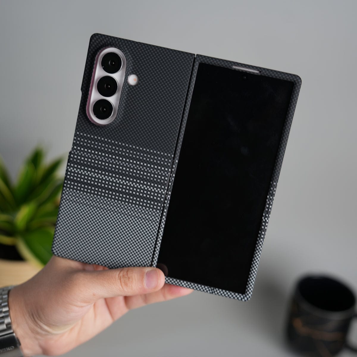 Aramid Design Hard Pc Case for Samsung Galaxy Z Fold 8 Ultra | MagSafe Cover | BlackGrayLine Design